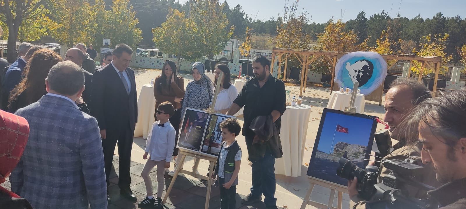 Cumhuriyet 100 Yaşında Bir Çocuk‘ fotoğraf sergisi 